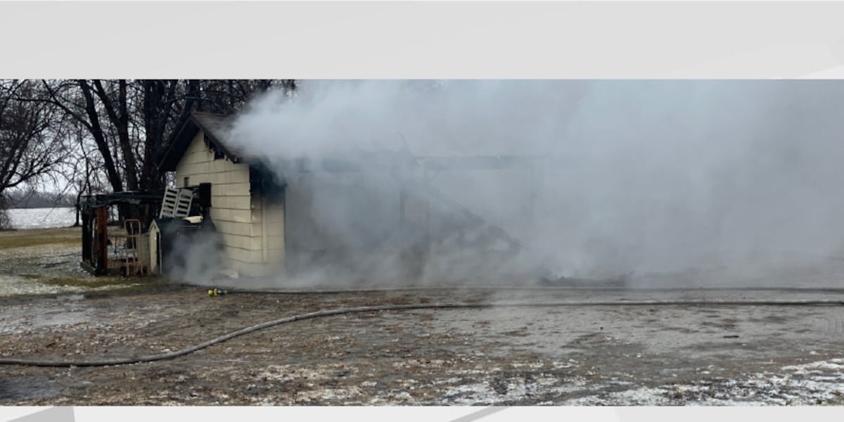 Authorities investigating garage fire in Kindred