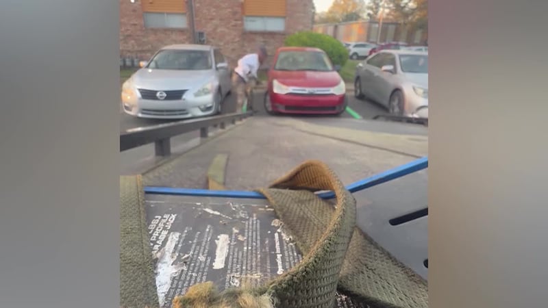 GRAPHIC: Tow truck driver’s head run over by man trying to escape in ...