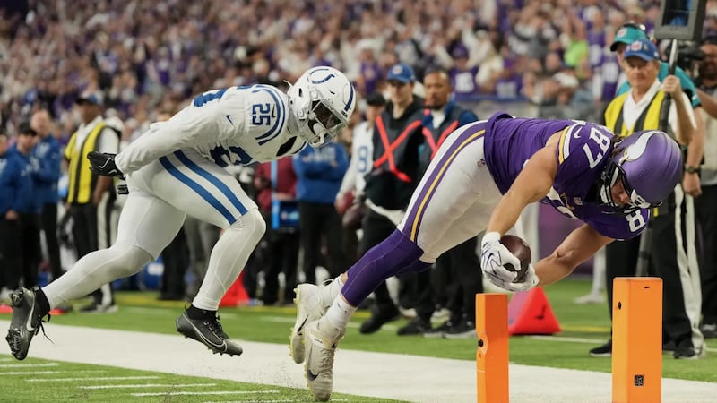 Vikings defense clamps down on Daniel Jones and the Colts for a 16-10 victory to stay undefeated.