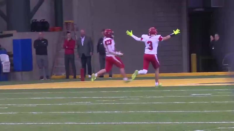Bryar Exner scores his first Dakota Bowl touchdown